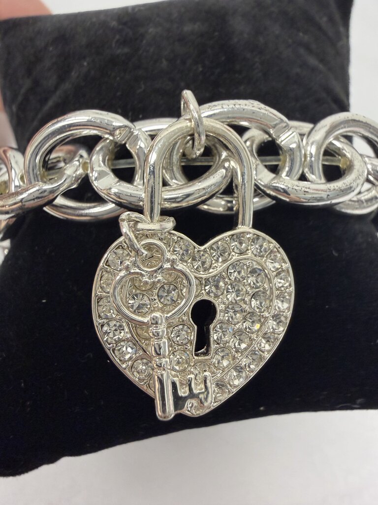 Silver Chuncky Chain Bracelet w/Rhinestone Heart Lock & Key