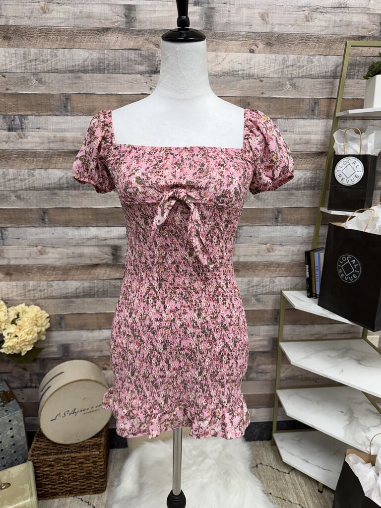 Madden NYC Pink Floral Smocked Puff Sleeve Mini Dress