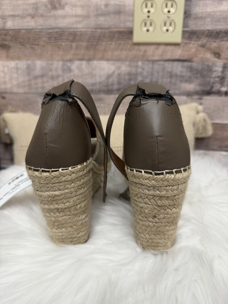 Steve Madden Taupe Platform Wedges