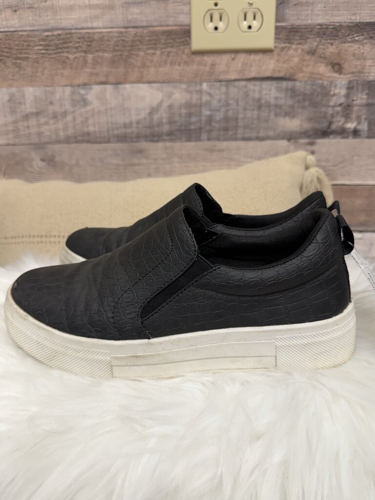 Black Crocodile-Embossed Leather Slip-On Platform Sneakers