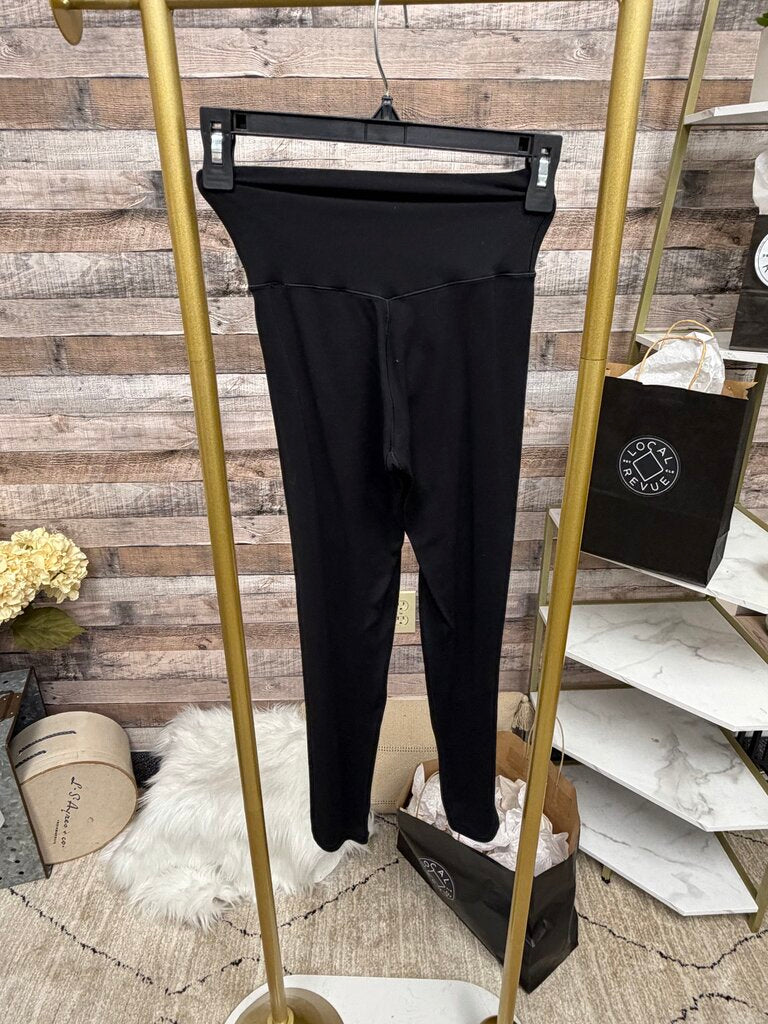 Offline by Aerie Black Crossover 7/8 Legging