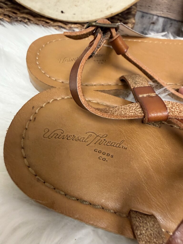 Universal Thread Leather Throng Strappy Sandals