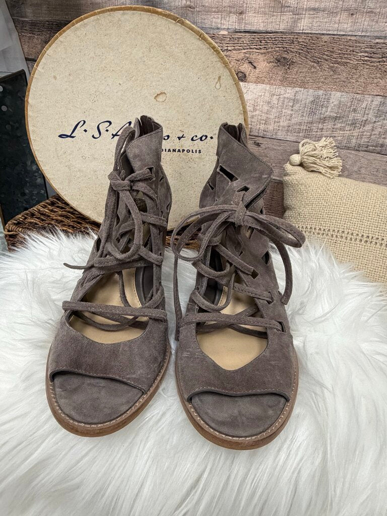 Vince Camuto Taupe Cut Out Black Heel