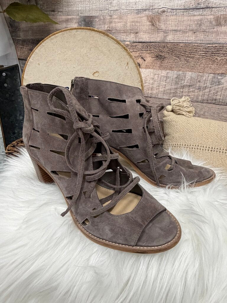 Vince Camuto Taupe Cut Out Black Heel