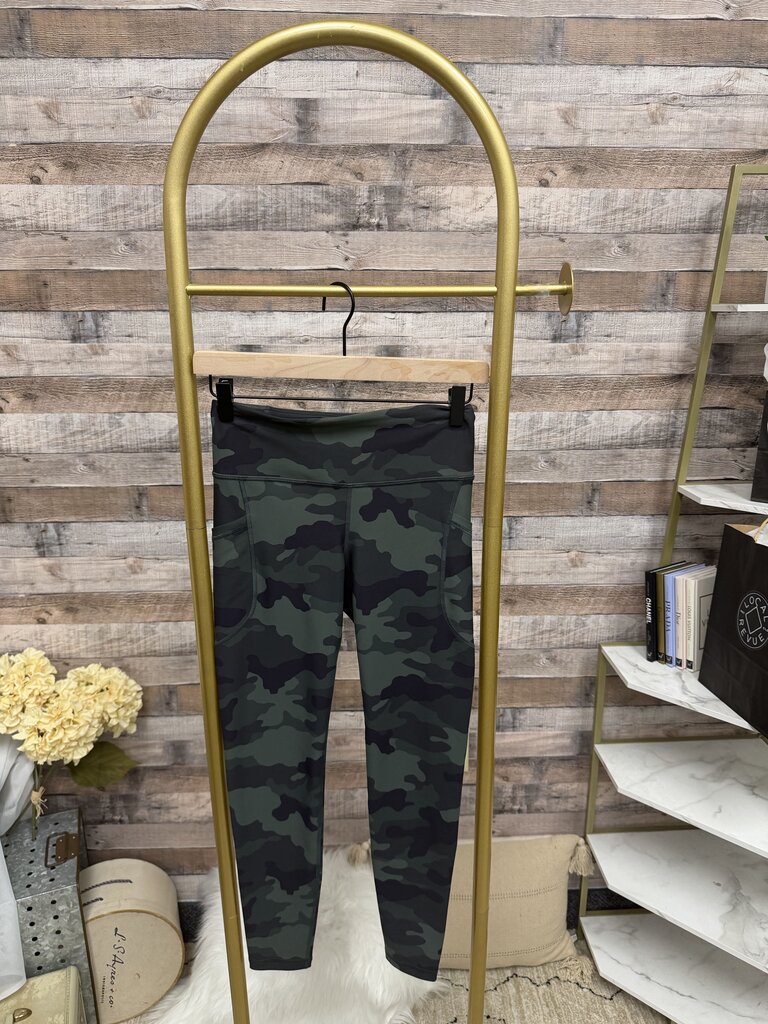 Old Navy Active Green Camo High-Rise Athletic Leggings