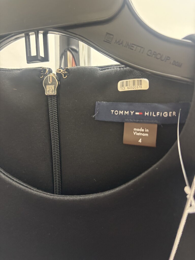 Tommy Hilfiger Sleeveless Sheath