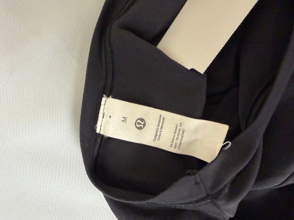 Lululemon Black Long sleeve Tee