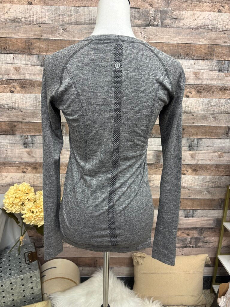 Lululemon Heathered Grey Long Sleeve Crew