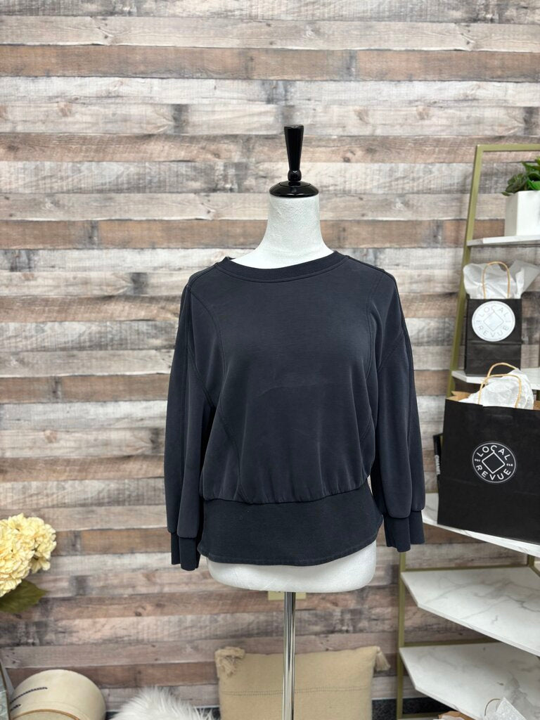 Lululemon Black Cropped Sweatshirt