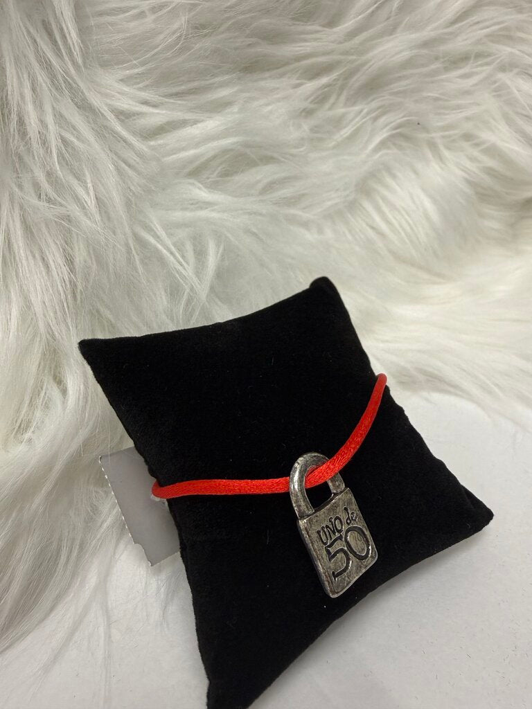 Uno de 50 Red Silk Band w/Silver Lock