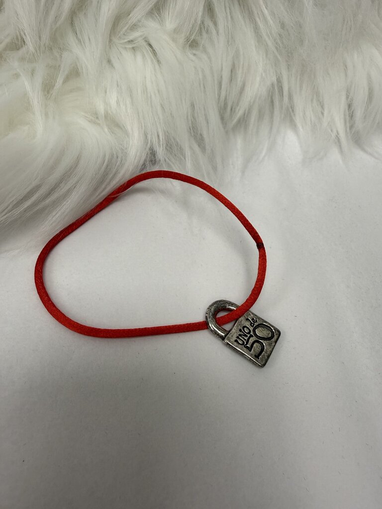 Uno de 50 Red Silk Band w/Silver Lock