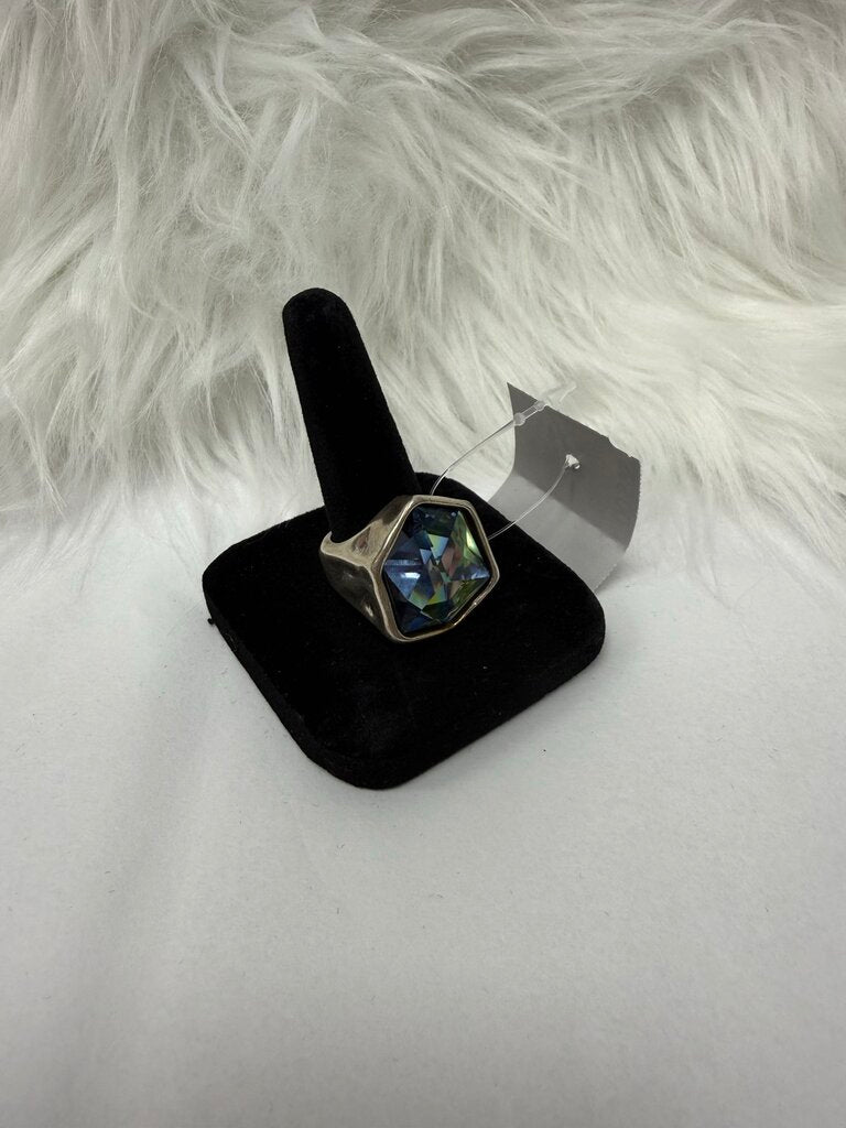 Uno de 50 Silver Ring w/Bluish Stone
