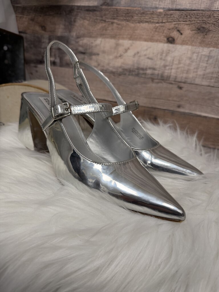 Steve Madden Silver Metallic Pointed Toe