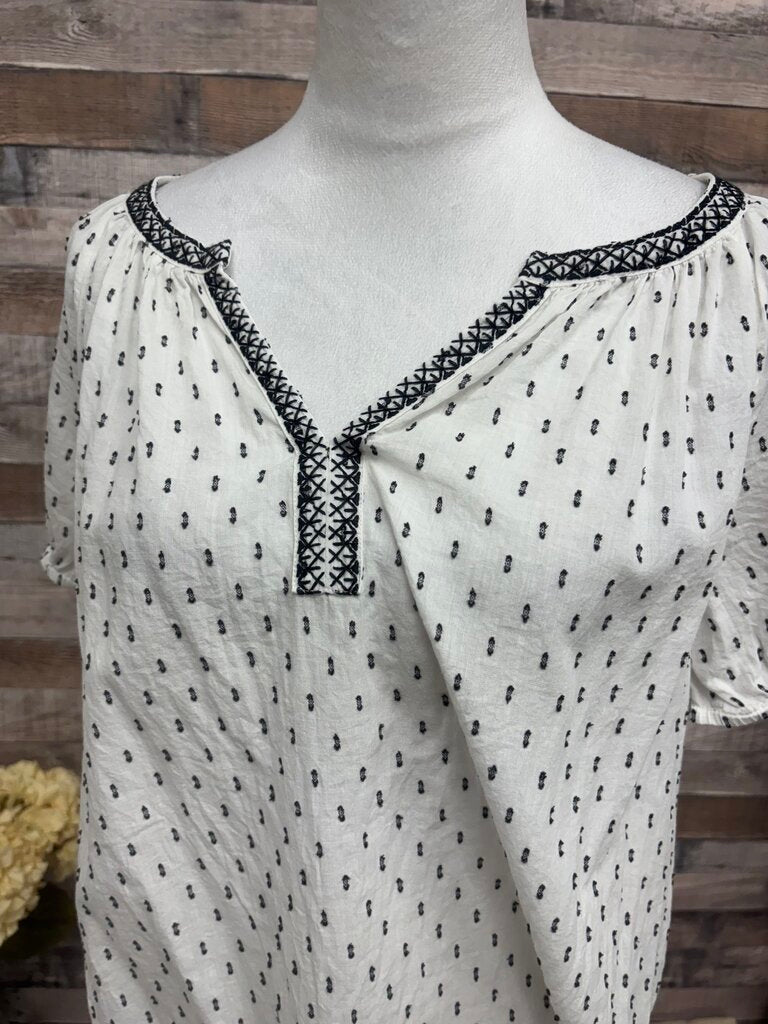 Lucky Brand White w/Black Embroidered Dots
