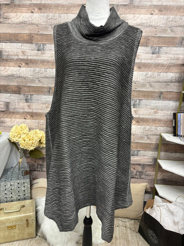 NWT Cynthia Ashby Dark Grey Sleeveless 'Stoney Pullover'
