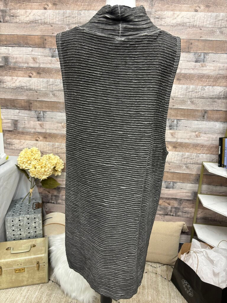 NWT Cynthia Ashby Dark Grey Sleeveless 'Stoney Pullover'