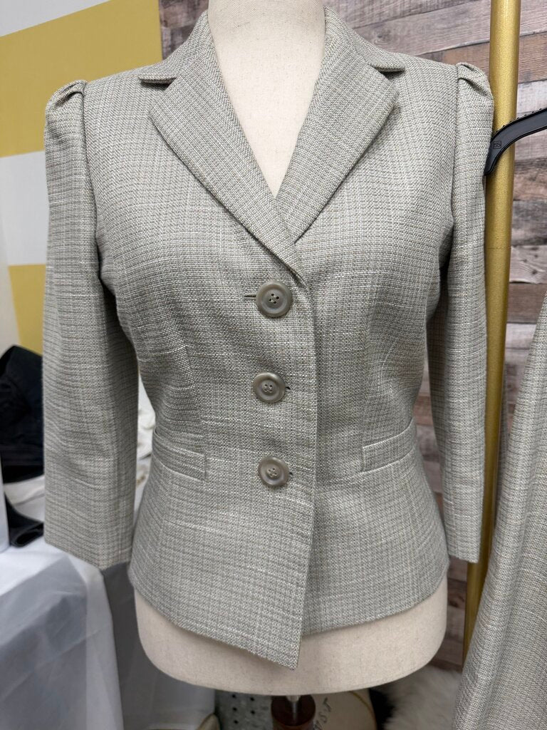 Tahari Arthur Levine Tan Houndstooth Suit