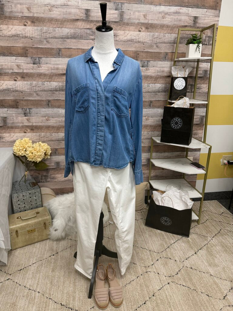 Cloth & Stone Chambray Button Down