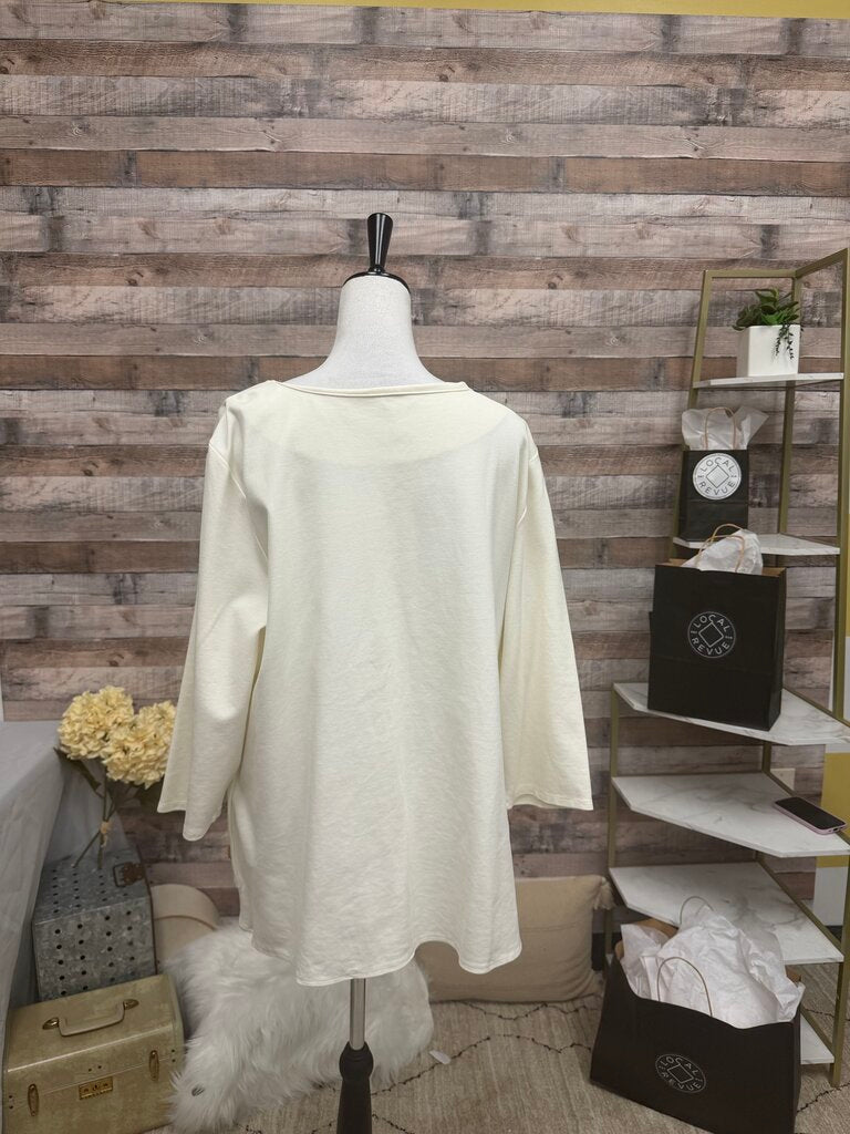 Chico's Ivory 3/4 Sleeve Knit w/Gold Button Side Detail