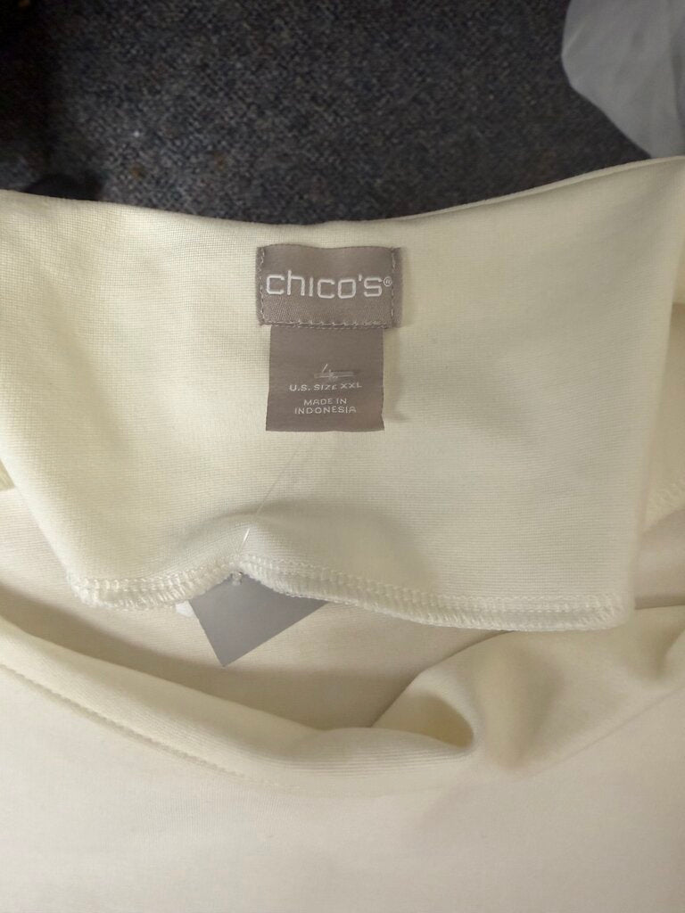 Chico's Ivory 3/4 Sleeve Knit w/Gold Button Side Detail