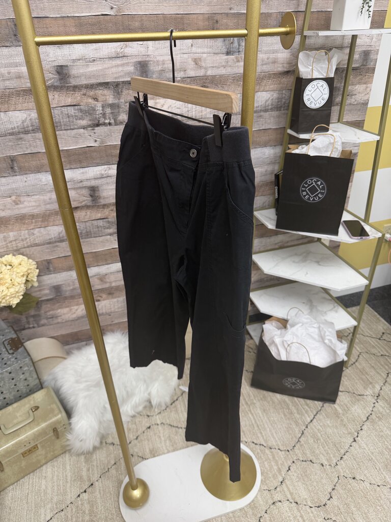 Chico's Black Capri Cargo Elastic Waist
