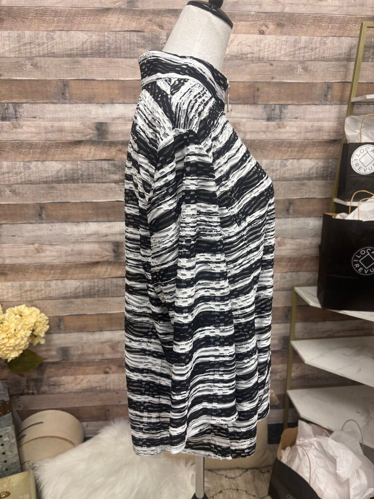 Weekends by Chico's Black & White Abstract Stripe Full Zip