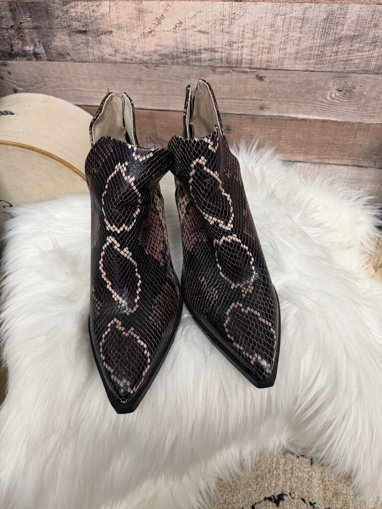 Vince Comuto Snake Print Ankle Boots