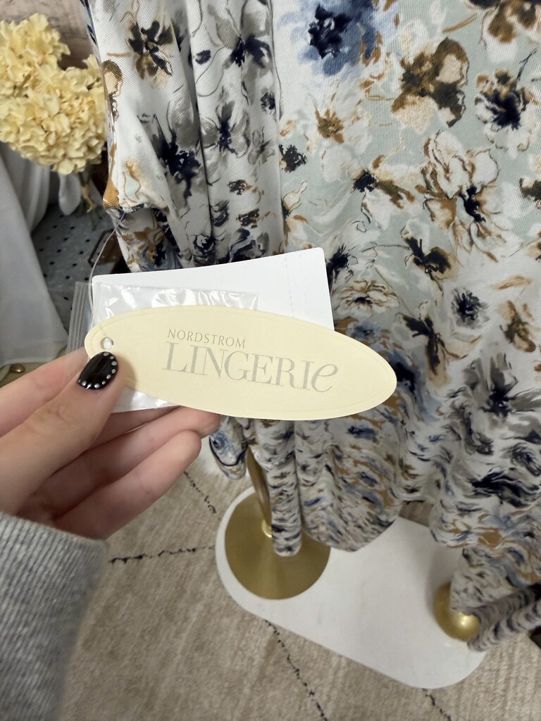 NWT White Floral Linea Donatella Long Sleeve Top And Pants Pajama Set