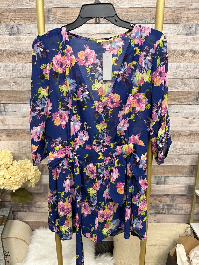 Navy/Pink Floral Gianni Bini V-Neck With 3/4 Sleeves