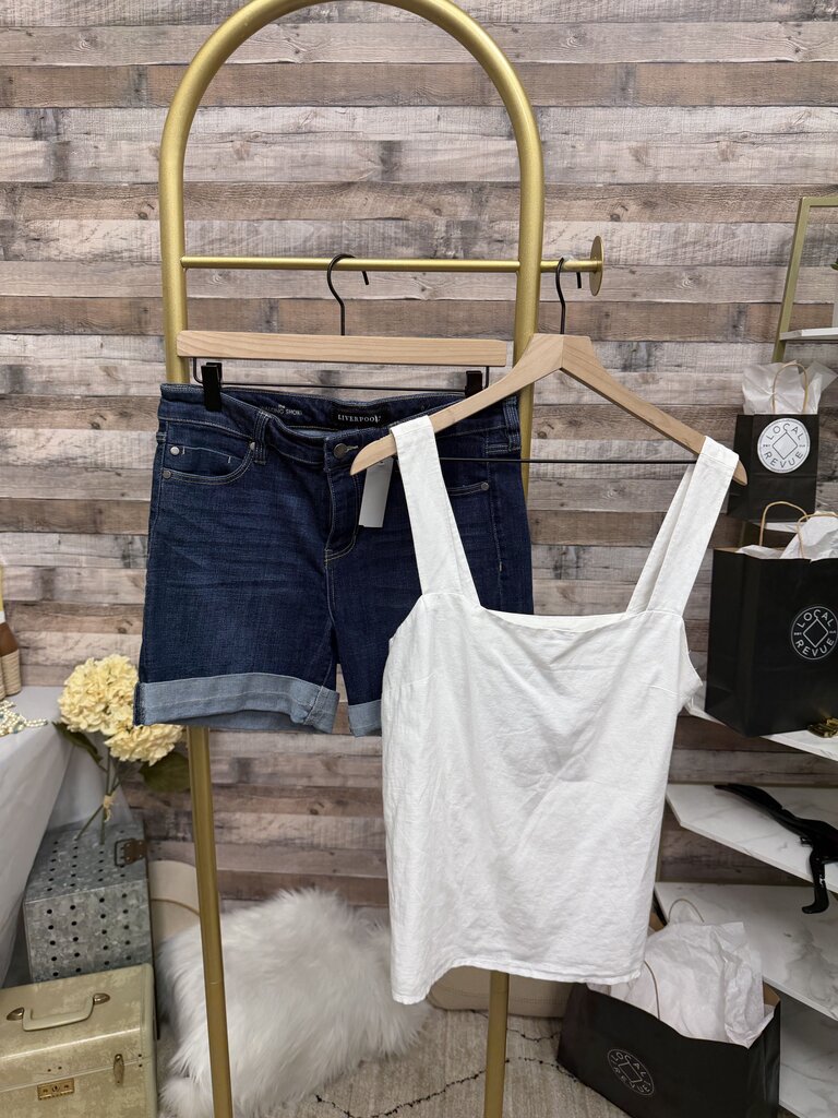 Liverpool Walking Short w/Cuffed Hem