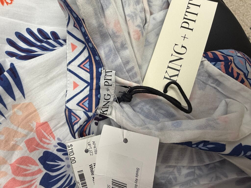 NWT Mimi Seabrook Blue & White Aztec Hemline