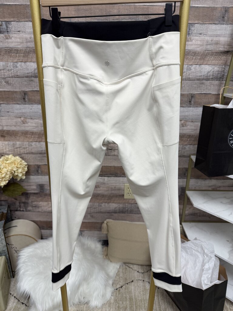 White And Black Athleta Salutation Stash High-Rise Double Up Legging