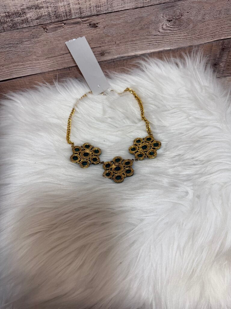 Yochi NY Gold w/Green Stone Bib Statement Necklace