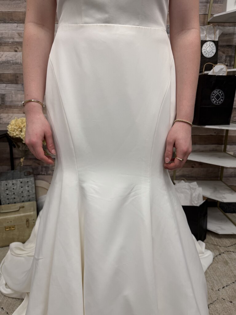 Essense of Australia D3615 Ivory Plunge Gown