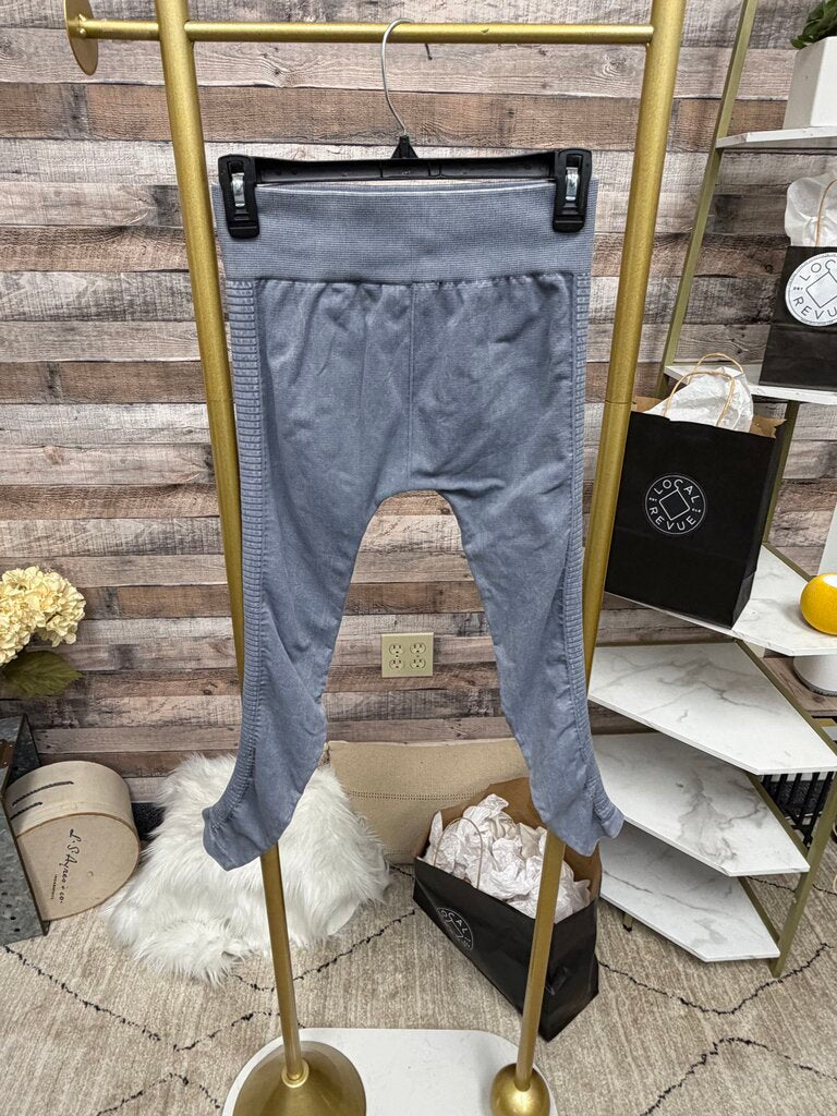 Nikibi Capri Blue Leggings