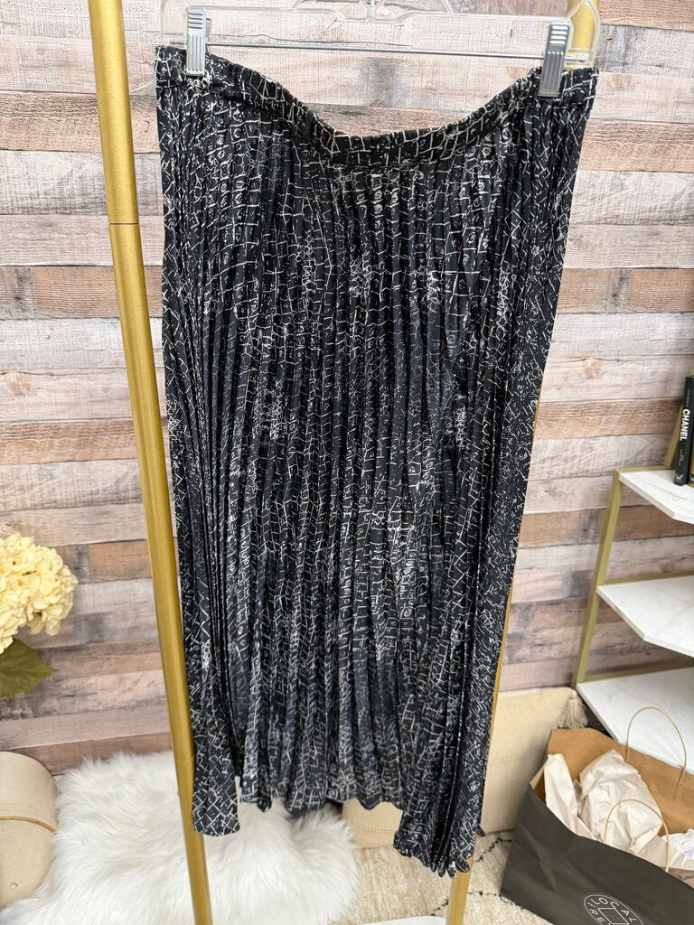 Vince Camuto Black Pleated Skirt With