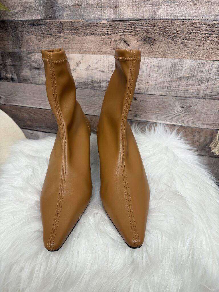 Ángel Alarcón Leather Ankle Boots