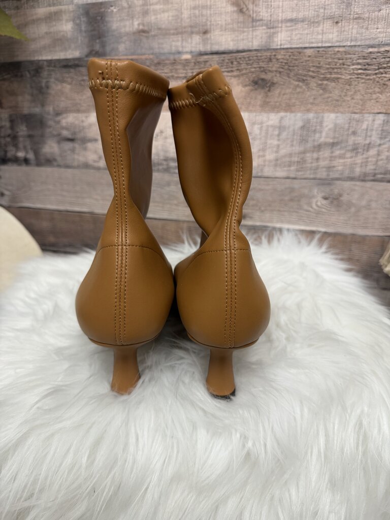 Ángel Alarcón Leather Ankle Boots