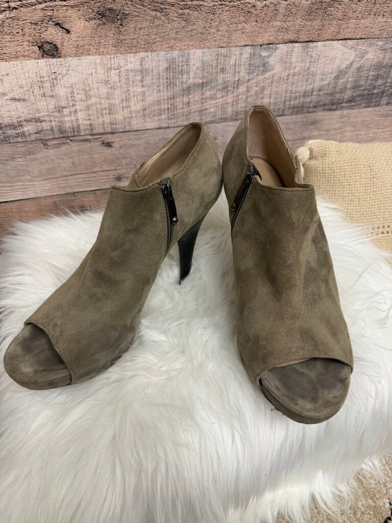 Via Spiga Tan Peep-Toe Ankle Bootie