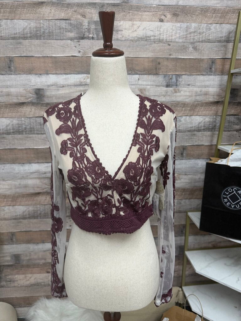 NWT Altar'd State Ivory/Burg Arissa Floral Embroidered Mesh Crop