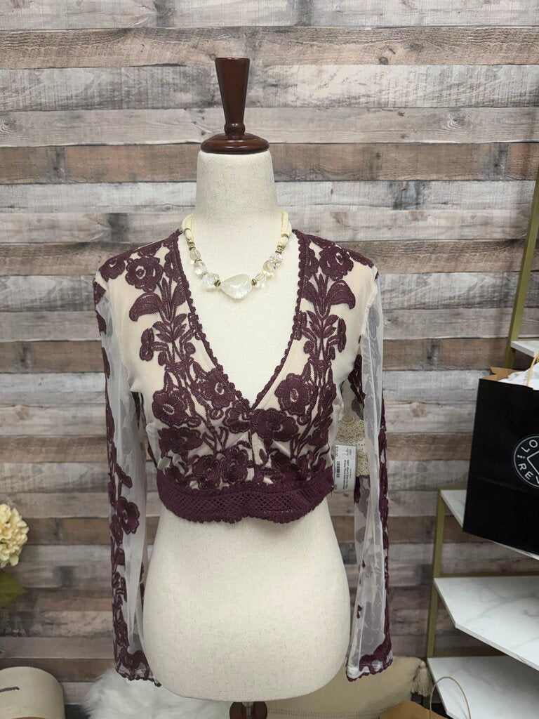 NWT Altar'd State Ivory/Burg Arissa Floral Embroidered Mesh Crop