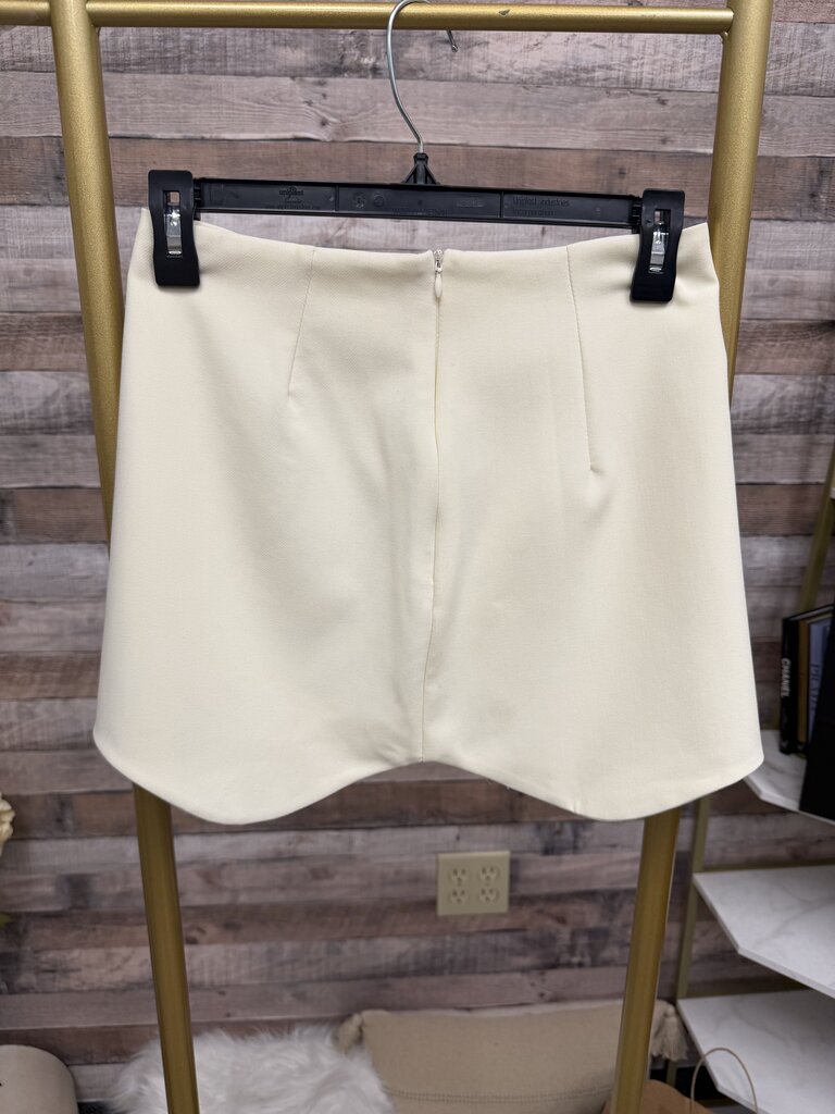 Ivory Scalloped Side Zip Mini Skirt