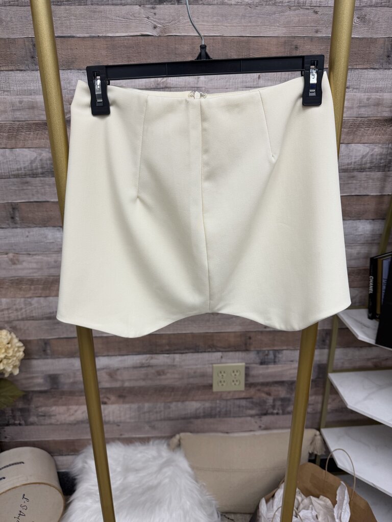 Ivory Scalloped Side Zip Mini Skirt