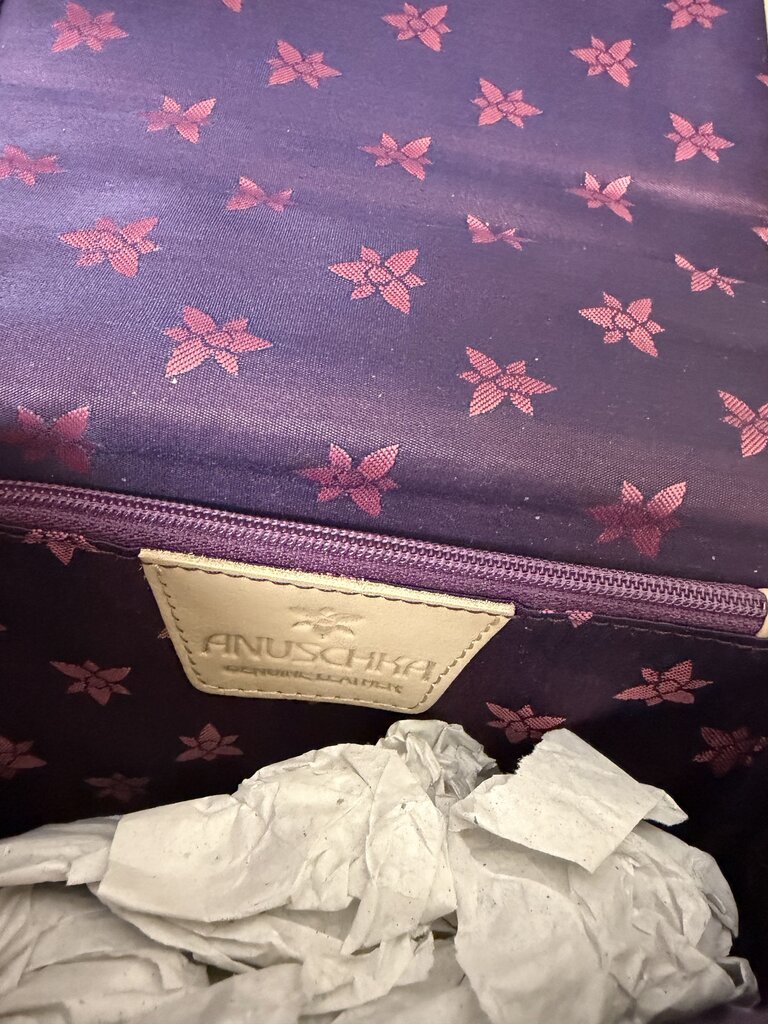 NWT Anuschka Almond w/Butterfly & Poppies