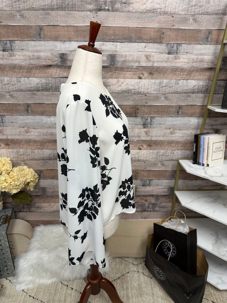Vince Camuto White & Black Floral Pattern Blouse L