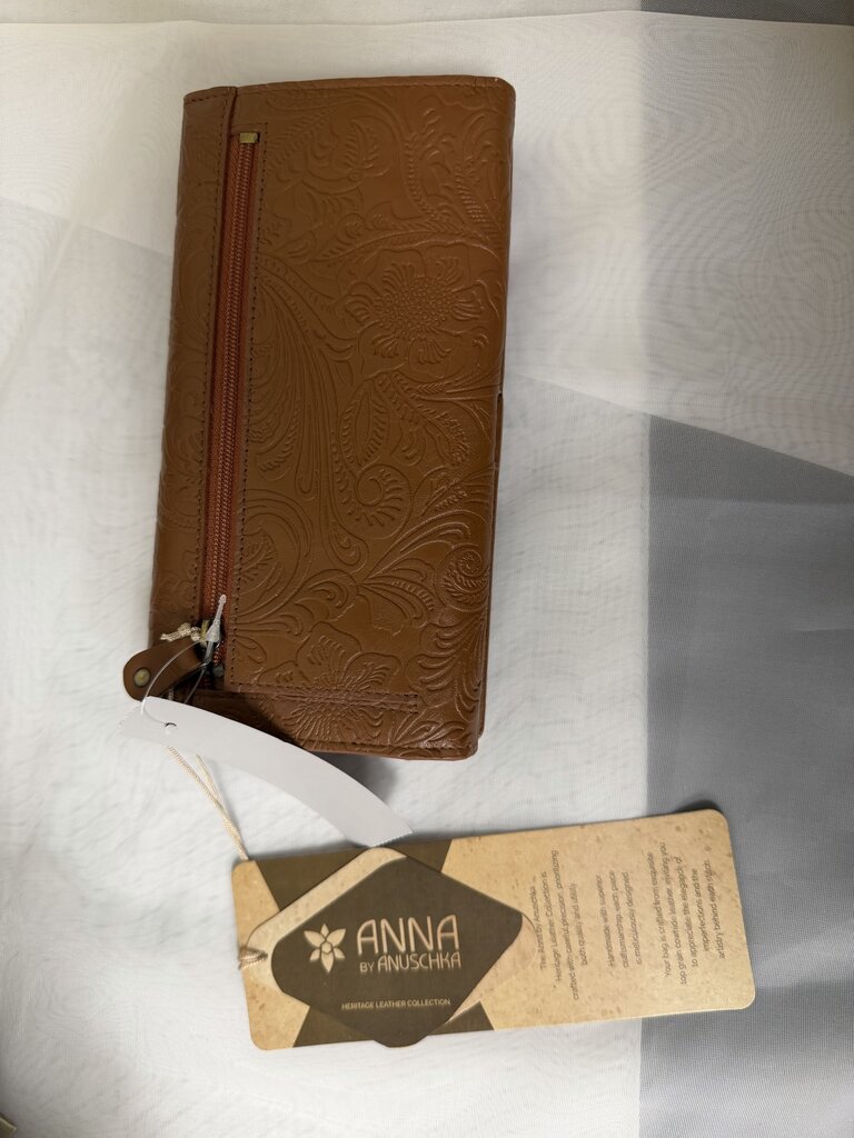 NWT Anna by Anuschka Cognac Heritage Flap Wallet