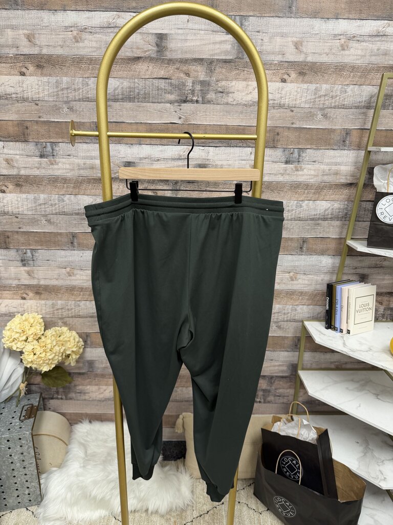 Zac & Rachel Woman Olive Green Knit Joggers