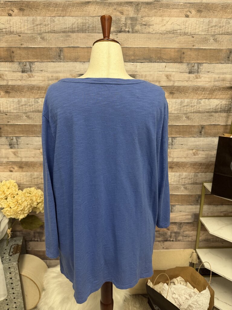 Chico's Blue 3/4 Sleeve Relaxed Fit Tee