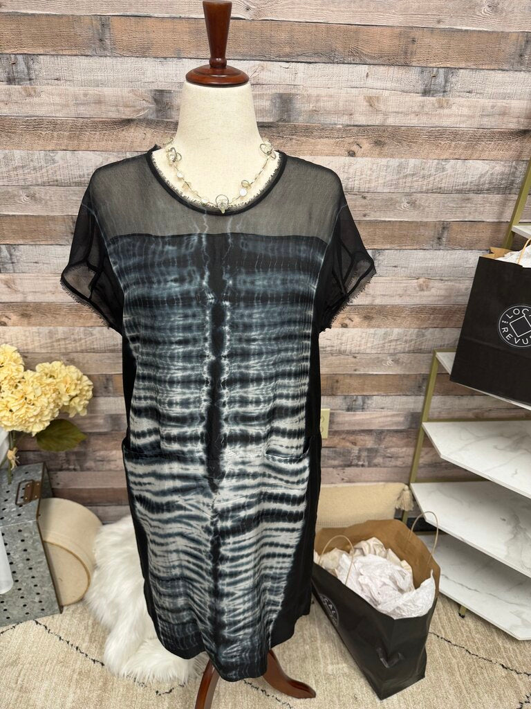 Black/White Tie-Dye Gradiant Pattern Cover Up