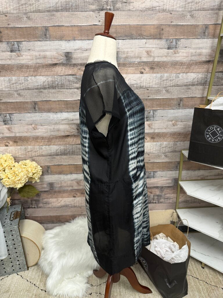 Black/White Tie-Dye Gradiant Pattern Cover Up
